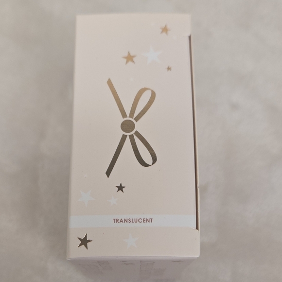 Ciaté London Extraordinary Translucent Setting Powder - Picture 6 of 11